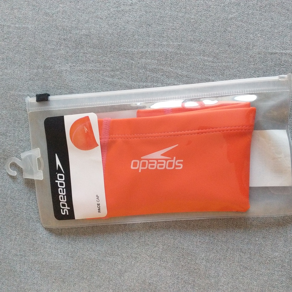 NWT Speedo Pace Cap / Swimming Cap